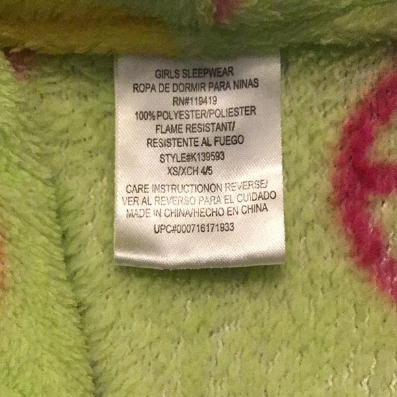 Peace and Hearts Robe - Picture 4 of 7